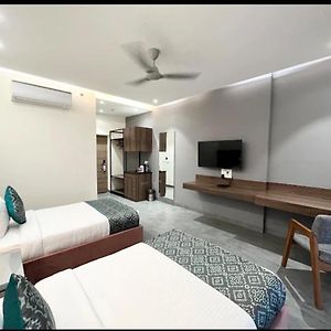Kelvish Hotel Near Delhi Airport